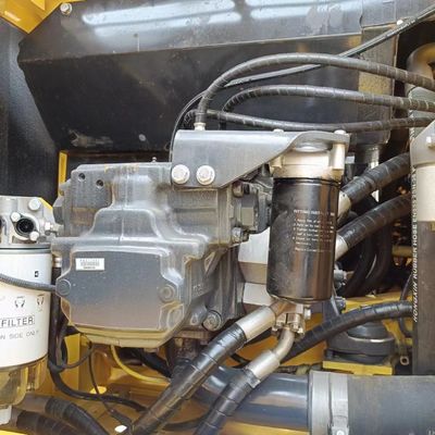 22ton Komatsu PC220 Excavator with Original Hydraulic Valve in High Demand