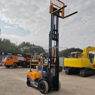 TCM Forklift 3 Ton Second Hand Forklift in Japan with 45 kW and 0-2000 Working Hours