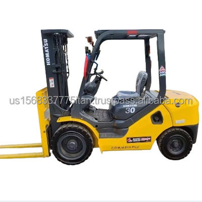 None Bucket Capacity Used 3 Ton Komatsu Diesel Forklift 30 with Original Hydraulic Valve