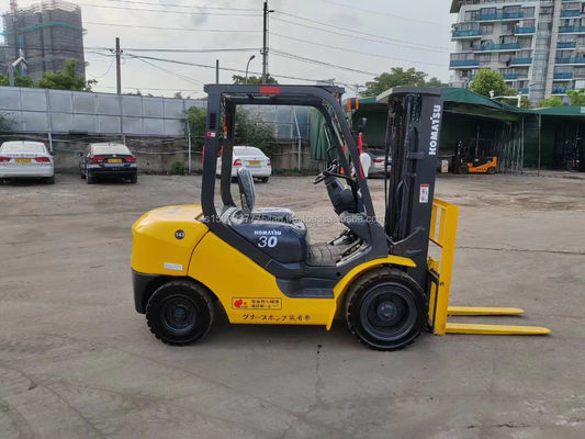 Used Komatsu 3 Ton Diesel Forklift 30 with 0-2000 Working Hours and Easy Maintenance