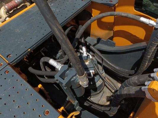 Original Hydraulic Valve Used Hyundai 220LC-9S Excavator for Your Construction Needs