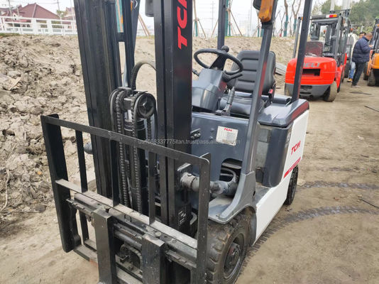 3 Ton TCM Forklift Second Hand Forklift 2M Fork Length Diesel Engine Power Source