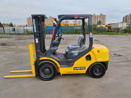 Original Komatsu 30 Forklift Used Forklift with 1000MM Fork Length and Diesel Engine