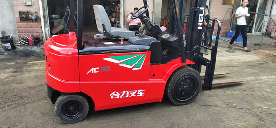 Powerful EVERLIFT Heli AC30 Diesel Forklift 4500 kg Weight and Japan Nissan Engine