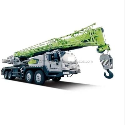 30 Ton Used Zoomlion Crane with Excellent Performance and Max. Lifting Height of 4.5m