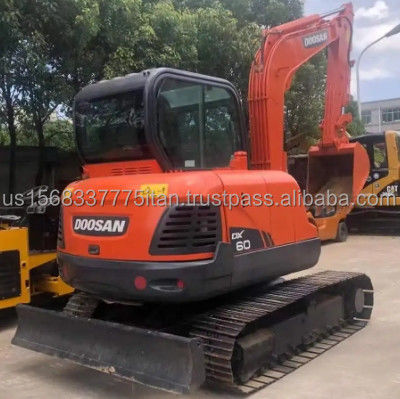 Doosan Excavators 6TON Dx60 Construction Track Excavator Original Less Working Hours