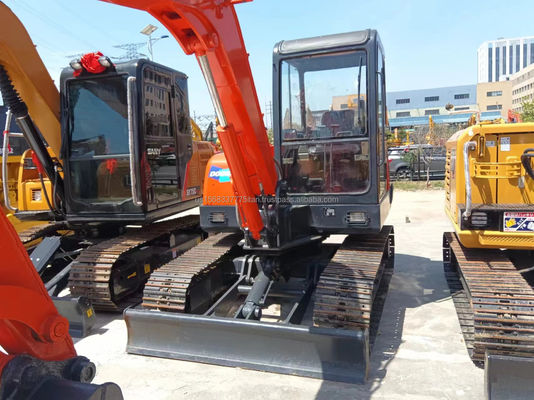 Second-hand DOOSAN DH55 Excavator with Good Efficiency and Original Hydraulic Cylinder
