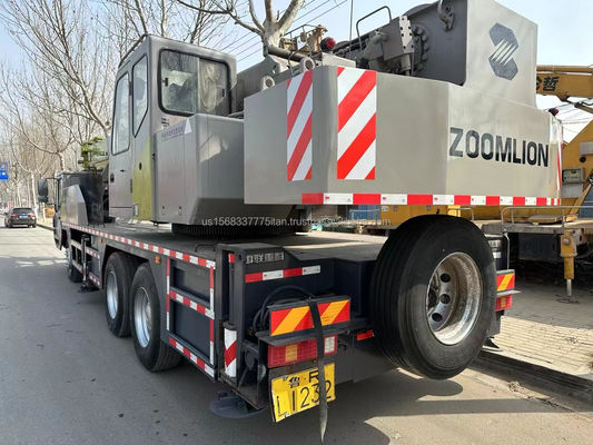 Used Zoomlion 25 Ton Crane with Excellent Performance and Max. Lifting Load of 4.5 Ton