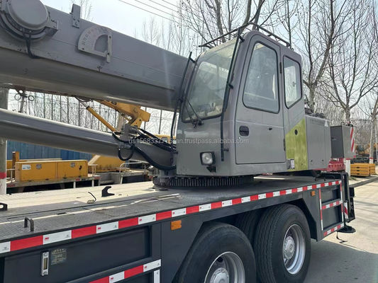 Used Zoomlion 25 ton Crane with Excellent Performance and Max. Lifting Height of 4.5m