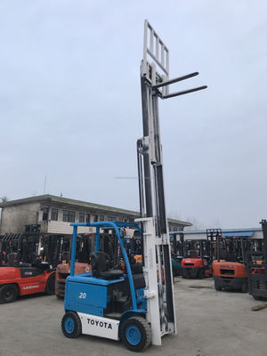 Used Toyota 2 Ton Forklift for Sell and Year 2012 Diesel Electric Propane Power Source