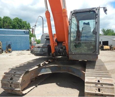 24 Tons Hitachi ZX240 Excavator with 1.2M³ Bucket Capacity and Perfect Performance