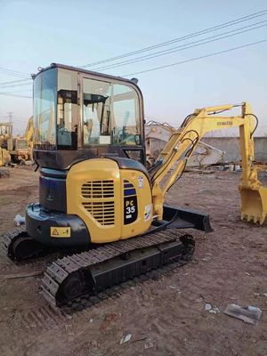 Komatsu PC35 Mini Excavator with 0-2000 Working Hours and 3500 KG Machine Weight